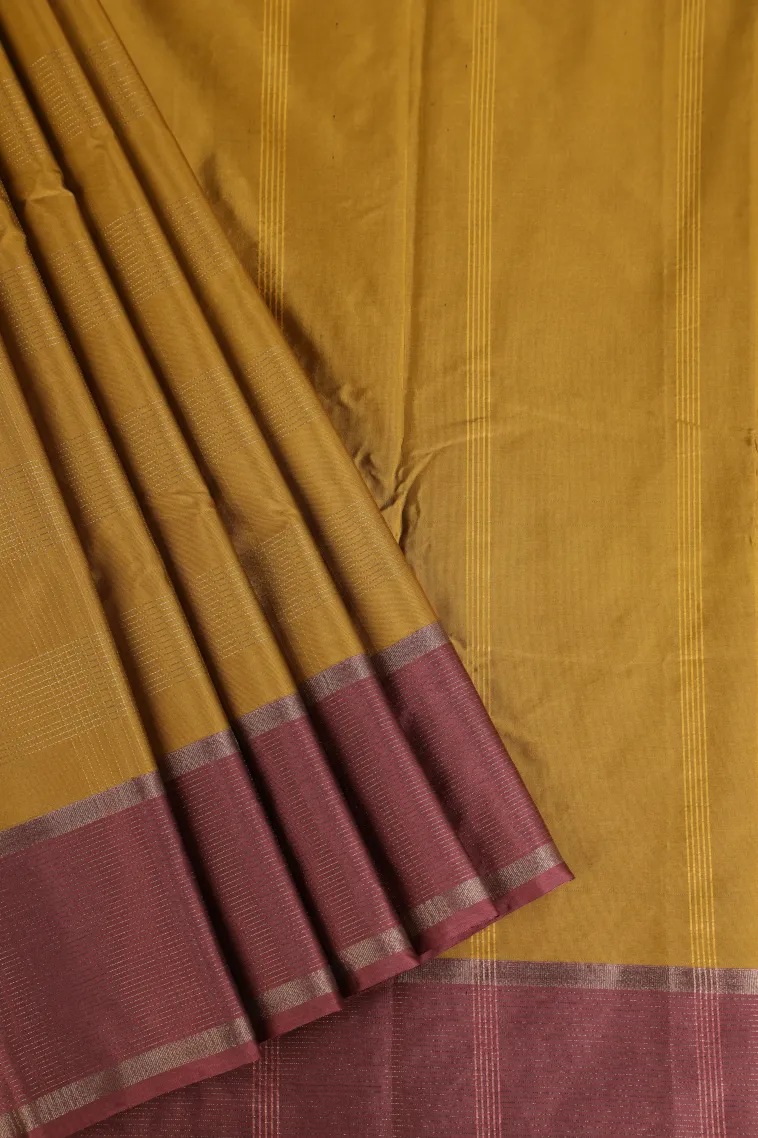 Gold Arani Silk Sarees with Gold Zari Small Checks Pattern view 1