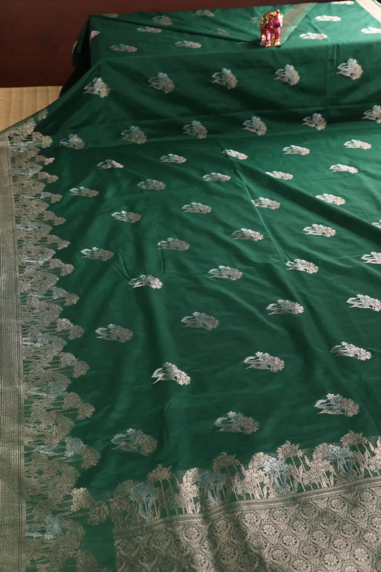 Bottle Green Banaras Sarees with Gold And Silver Zari Flower Mottif view 2