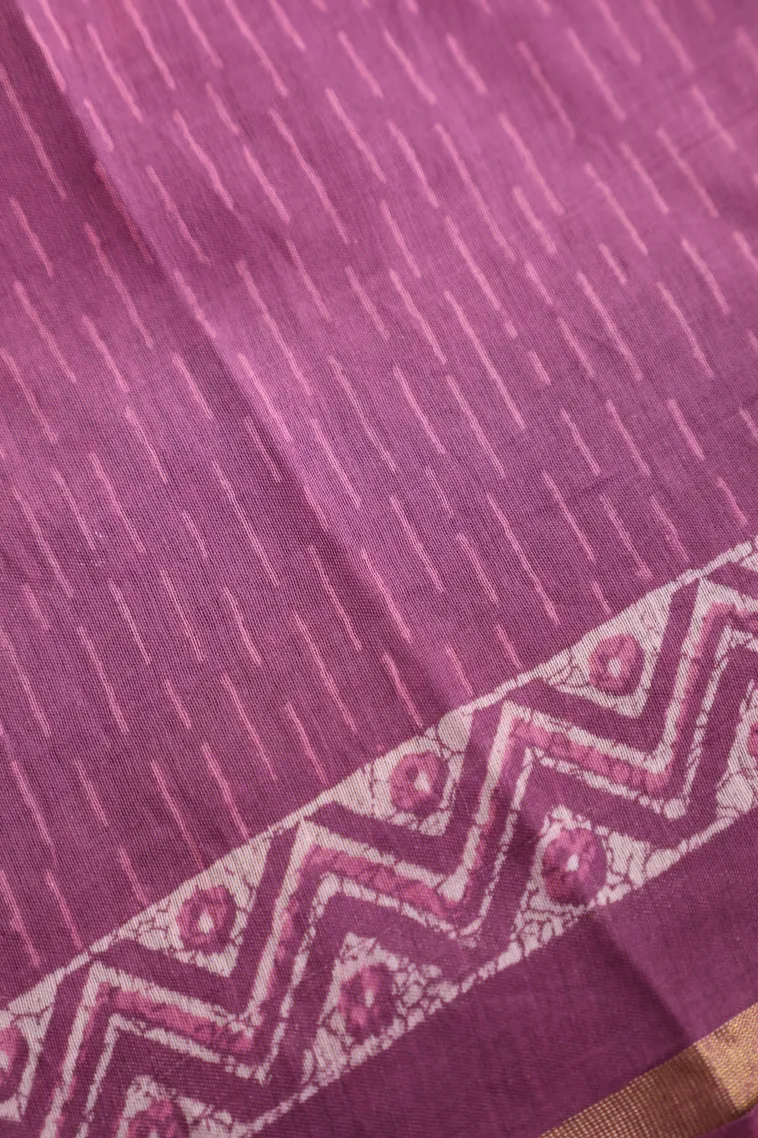 Lavender Purple Chanderi Cotton Sarees with Gold Zari Geometric Shapes view 3