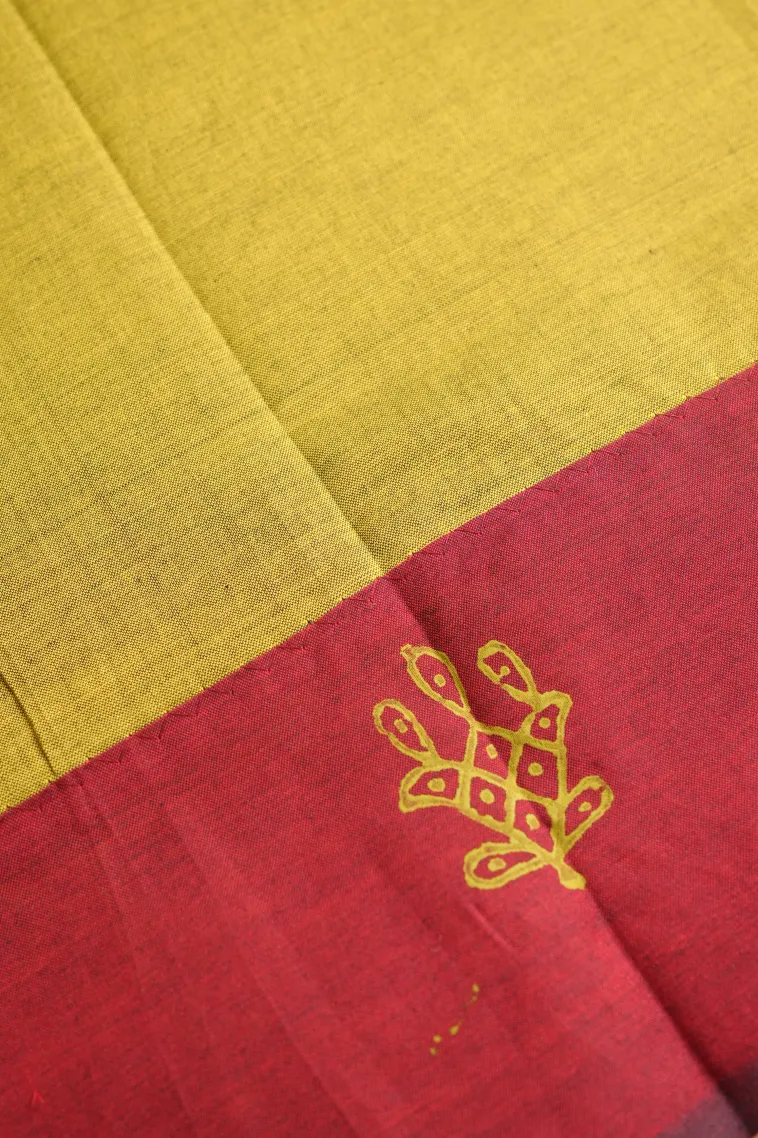 Apple Red Poly Cotton Sarees Without Zari With Rangoli Pattren view 3