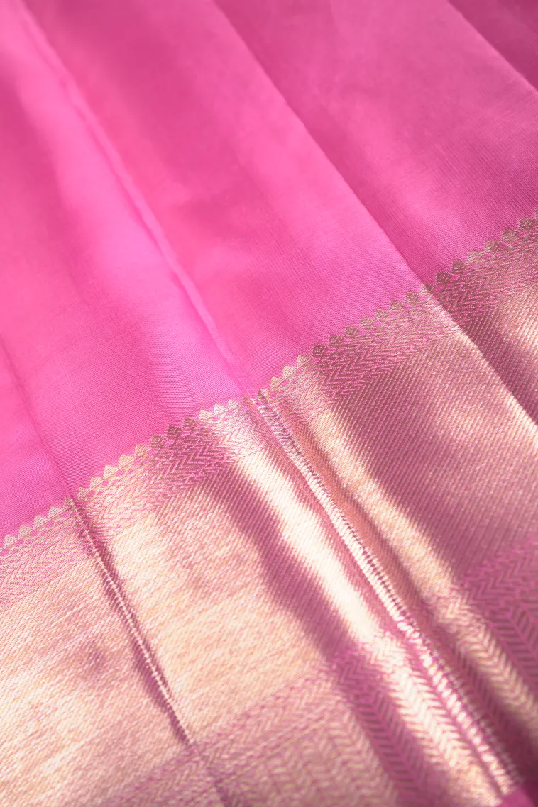 Lean Pink Kanchipuram Silk Sarees with Gold Zari Geometric Shapes view 3