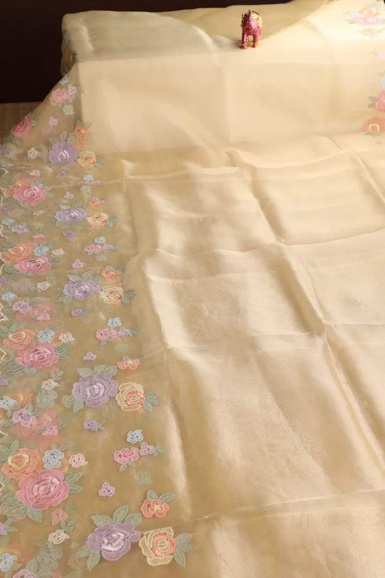Sandollar Yellow Organza Saree with Thread Zari Flower Mottif view 2