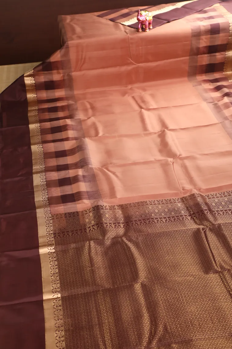 Peach Pink Soft Silk Saree with Gold Zari Plain view 2
