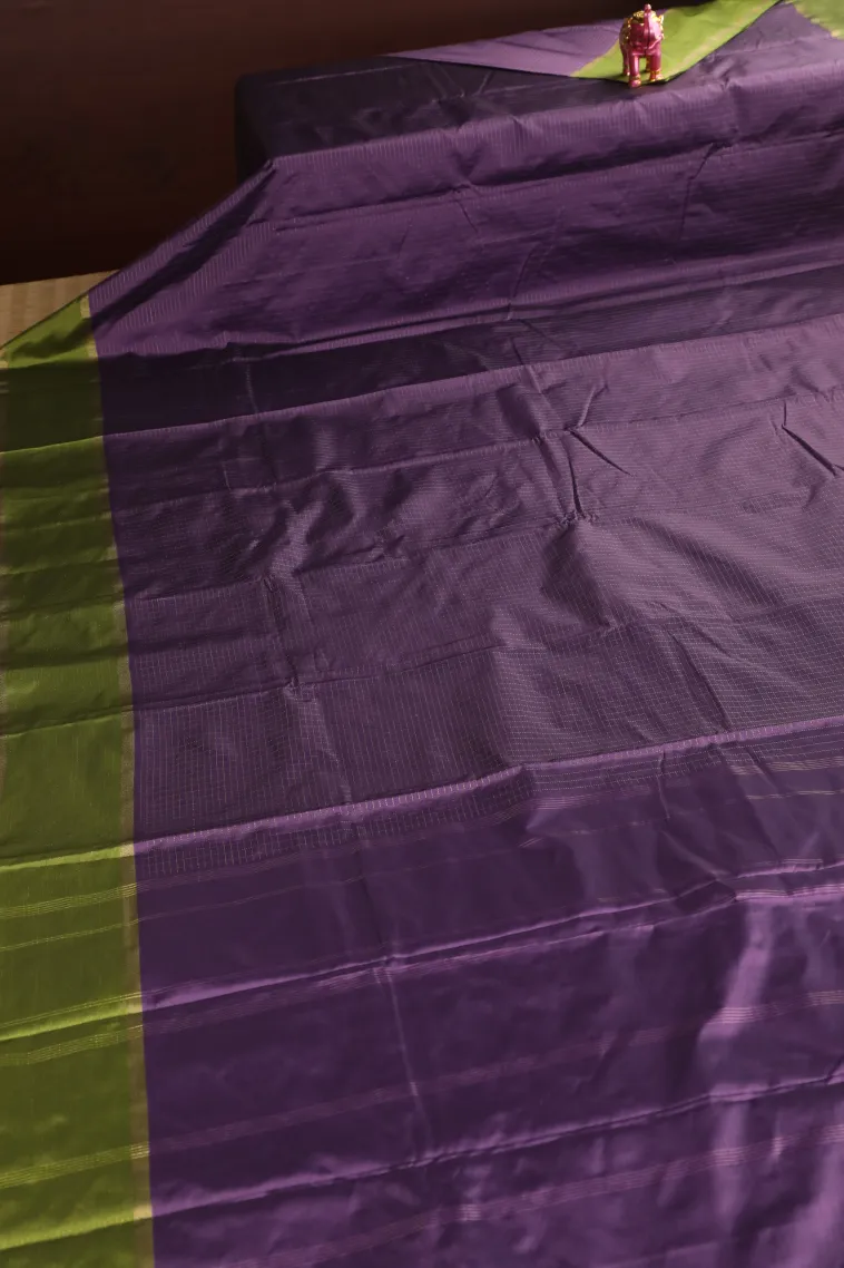 Mauve Purple Arani Silk Sarees with Gold Zari Small Checks Pattern view 2