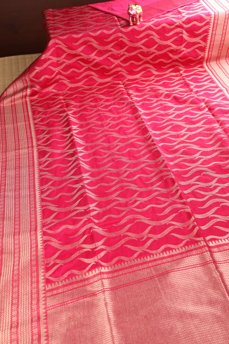 Magenta Pink Banaras Sarees with Copper Zari Leaf Pattern view 2