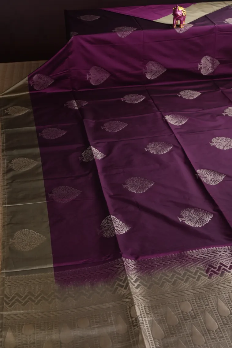 Bosenberry Purple Soft Silk Saree with Gold Zari Tree Mottif view 2