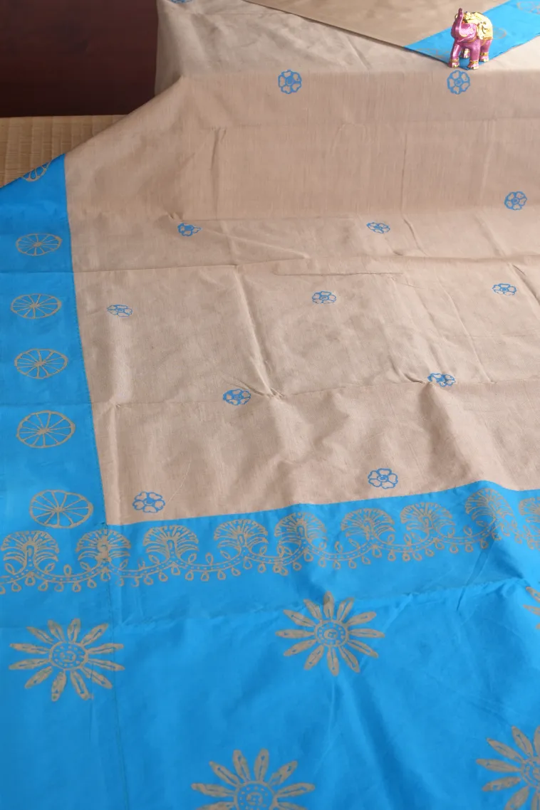 Vanilla Custard Yellow Poly Cotton Sarees Without Zari With Flower Mottif view 2