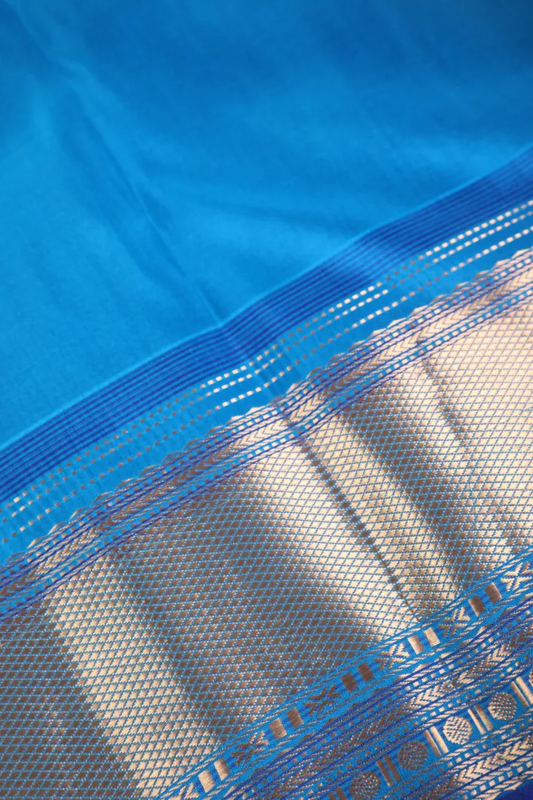 Pistachio Green Soft Silk Saree with Gold Zari Buttis (small Dots Or Motifs) view 3