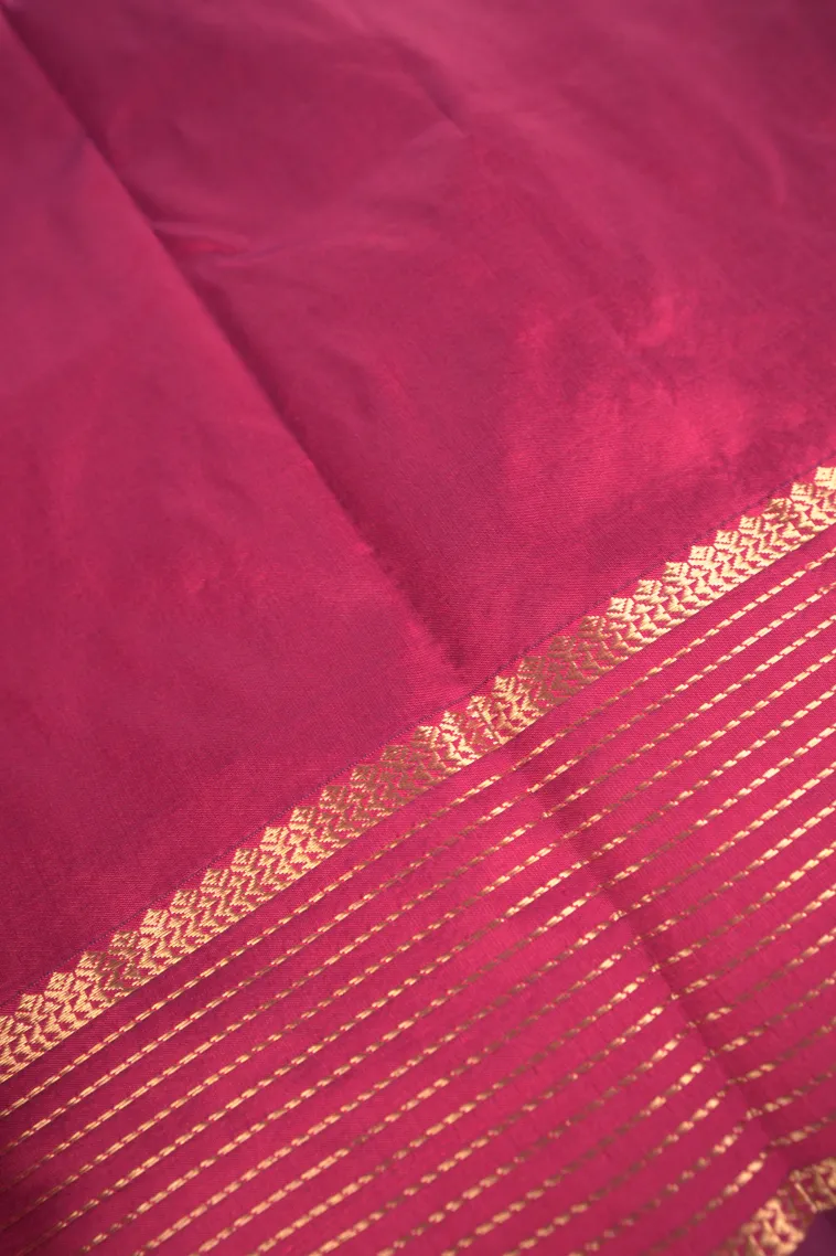 Apple Red Soft Silk Saree with Gold Zari Flower Mottif view 3