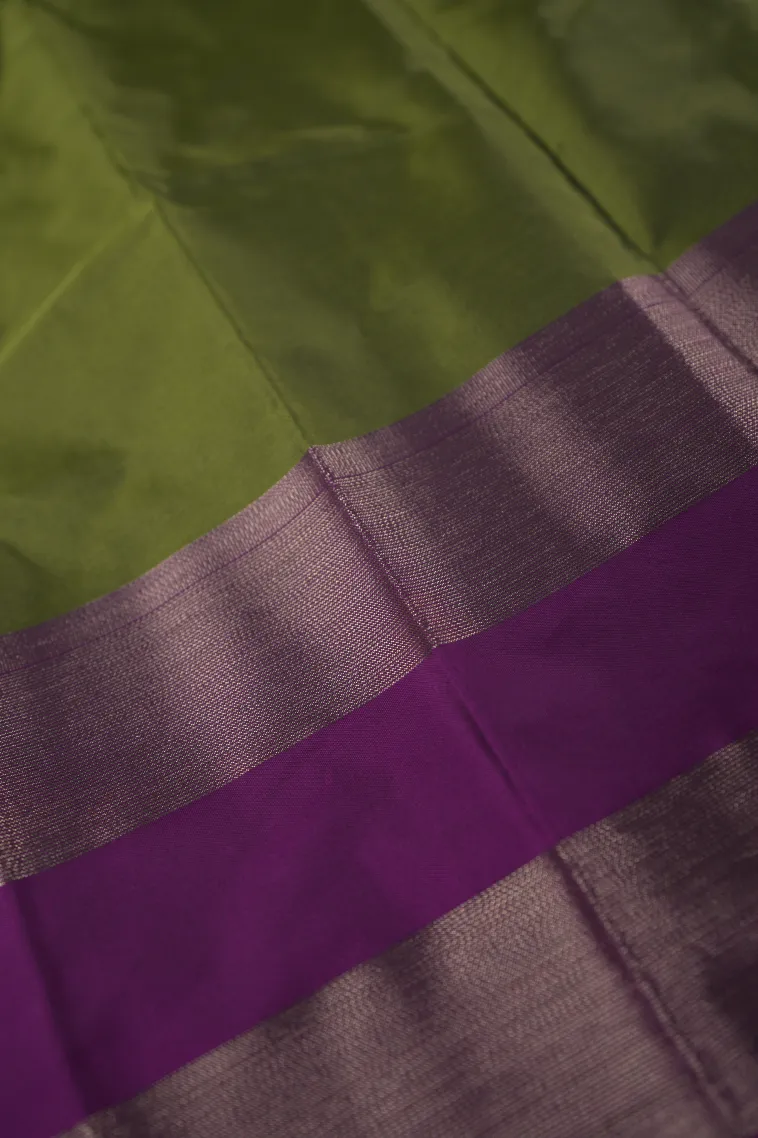 Moccon Green Arani Silk Sarees with Gold Zari Plain view 3