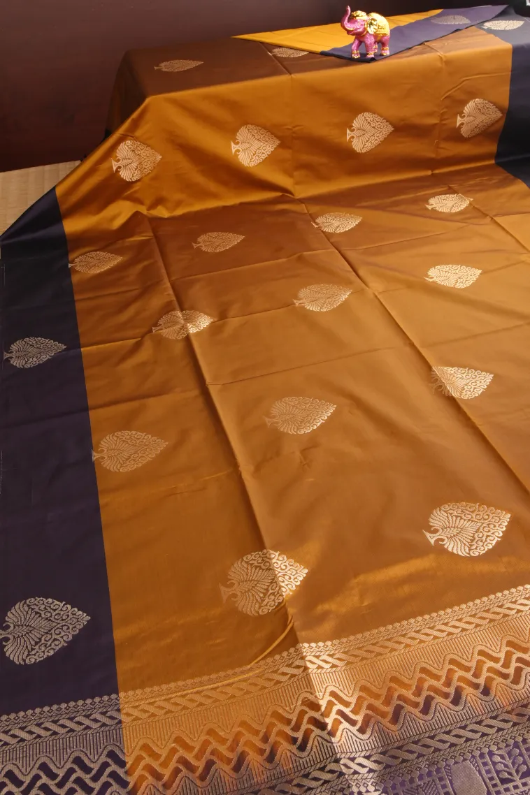 Gold Soft Silk Saree with Gold Zari Tree Mottif view 2