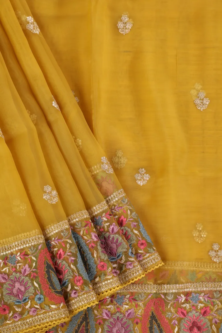 Lemon Yellow Organza Saree with Thread Zari Flower Mottif