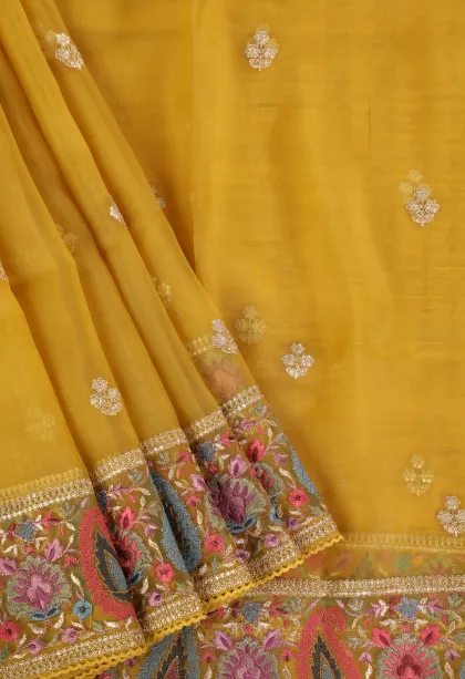 Lemon Yellow Organza Saree with Thread Zari Flower Mottif
