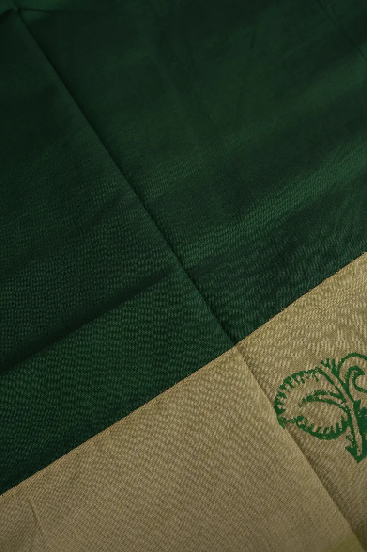 Olive Green Poly Cotton Sarees Without Zari With Flower Mottif view 3