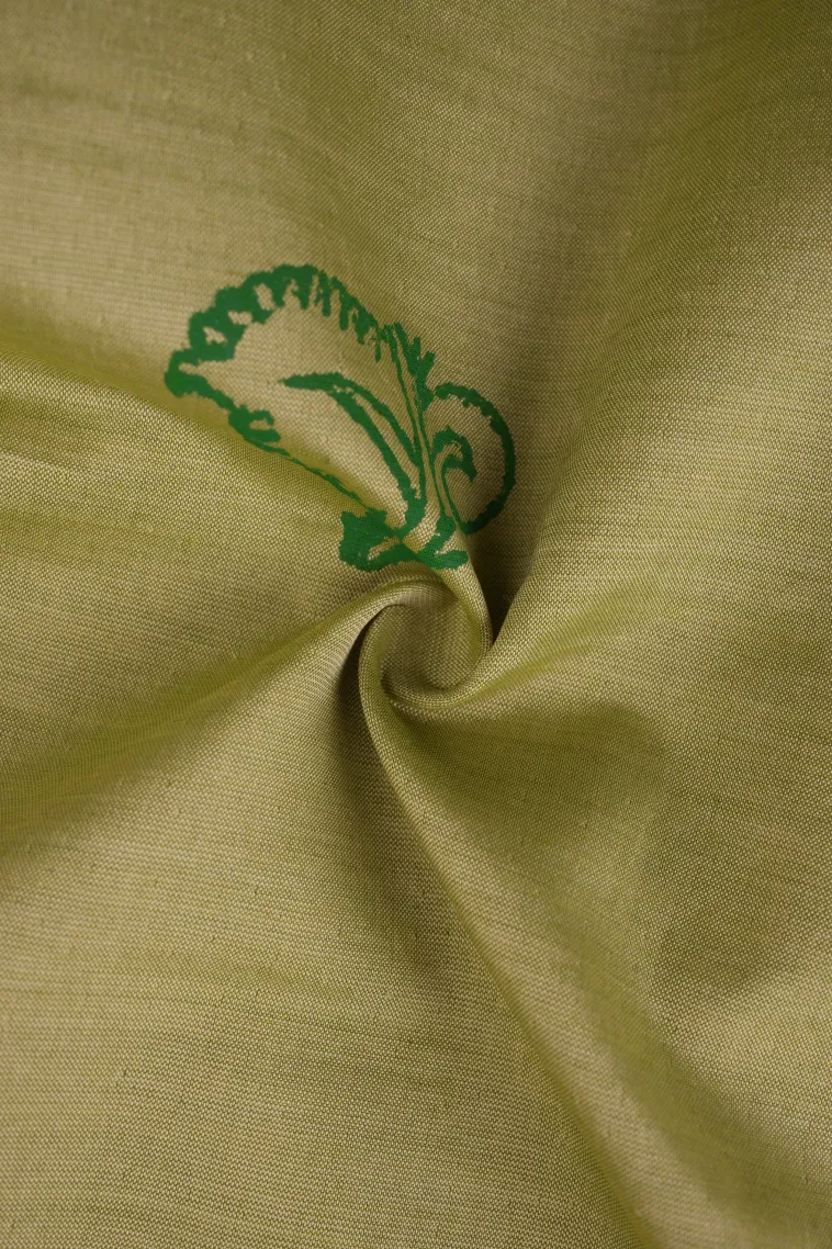 Olive Green Poly Cotton Sarees Without Zari With Flower Mottif view 4