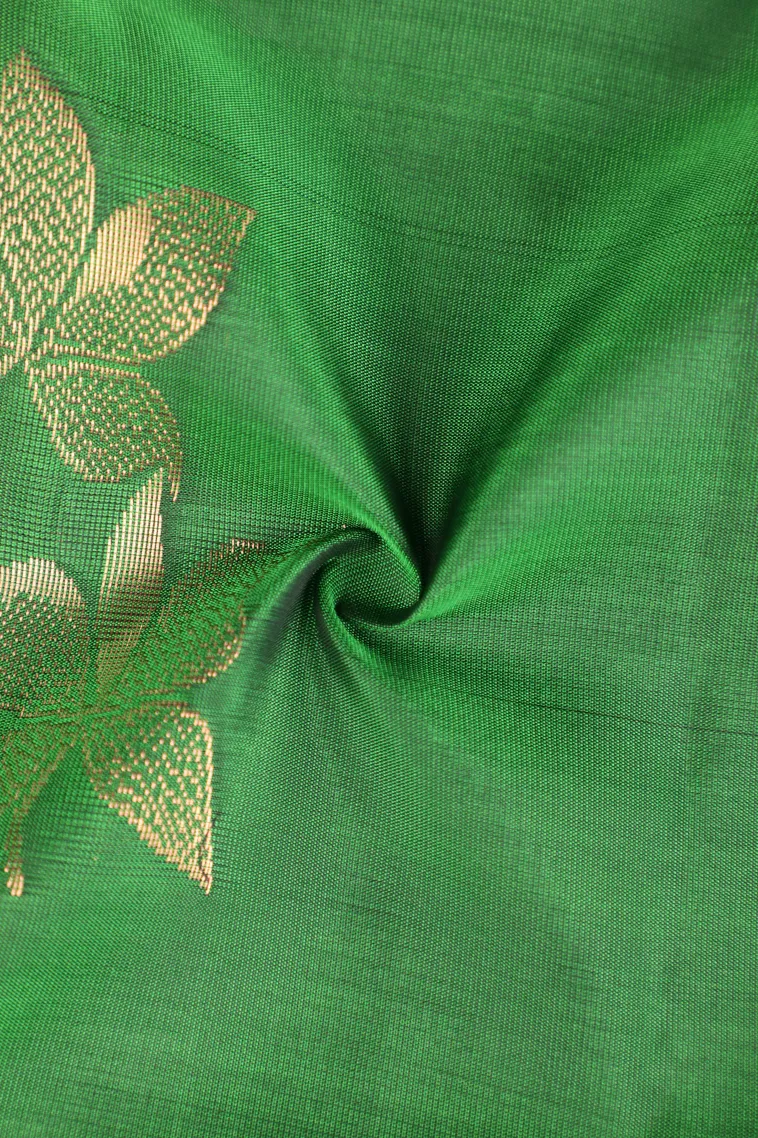 Emerald Green Soft Silk Saree with Gold Zari Flower Mottif view 4