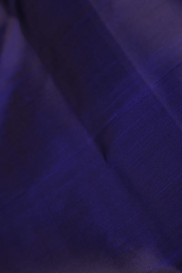 Indigo Blue Kanchipuram Silk Sarees with Antic Zari Geometric Shapes view 3