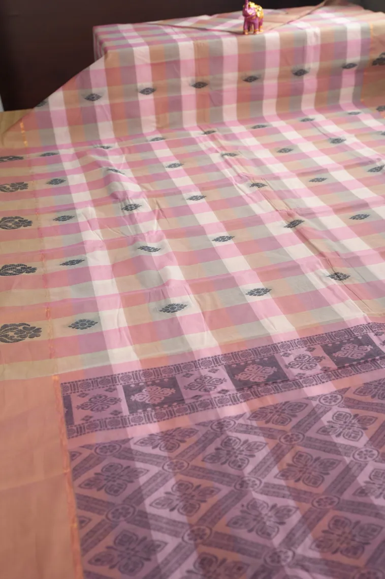 Cotton White Kanchi Cotton Sarees Without Zari With Checks And Puttas view 2