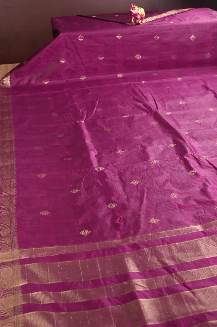 Magenta Purple Raw Silk Sarees with Gold Zari Rangoli Pattren view 2