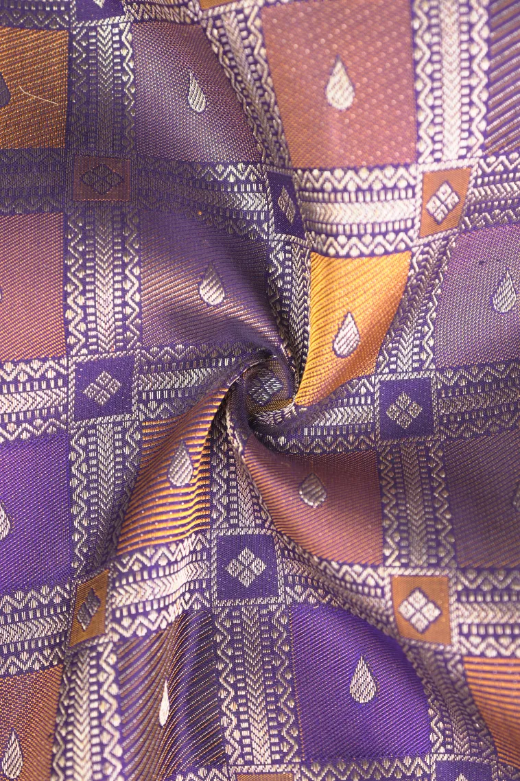 Viola Purple Kanchipuram Silk Sarees with Gold Zari Geometric Shapes view 4