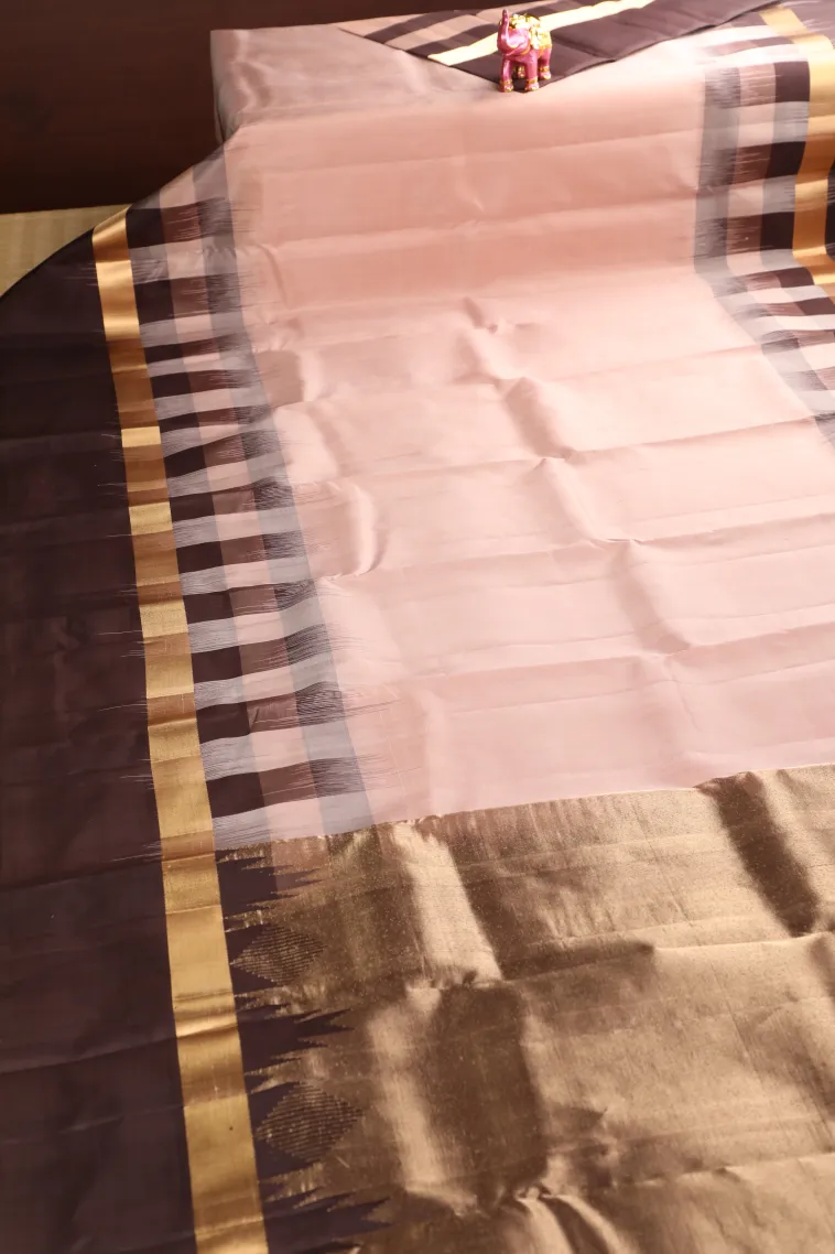 Salmon Pink Soft Silk Saree with Gold Zari Plain view 2