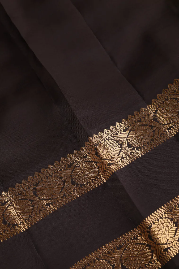 Lemon Yellow Soft Silk Saree with Gold Zari Checks And Puttas view 3