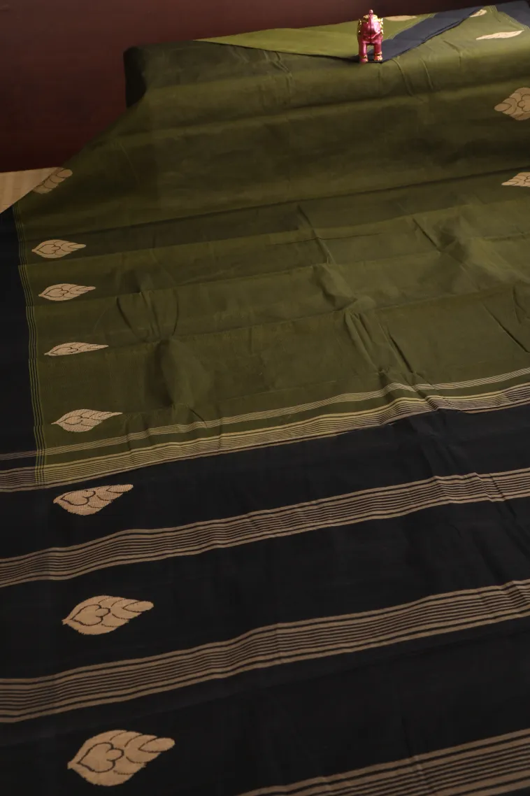 Seaweed Green Kanchi Cotton Sarees with Gold Zari Leaf Puttas view 2