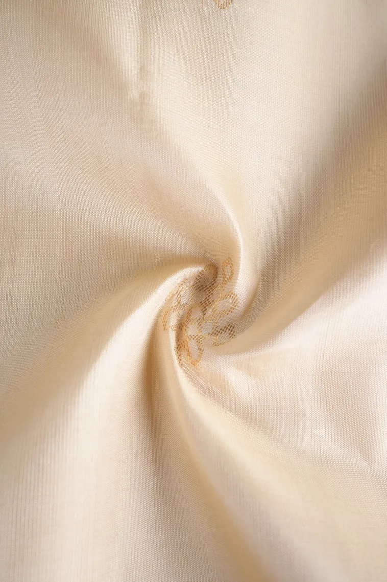 Cotton White Soft Silk Saree with Gold Zari Rangoli Pattren view 4