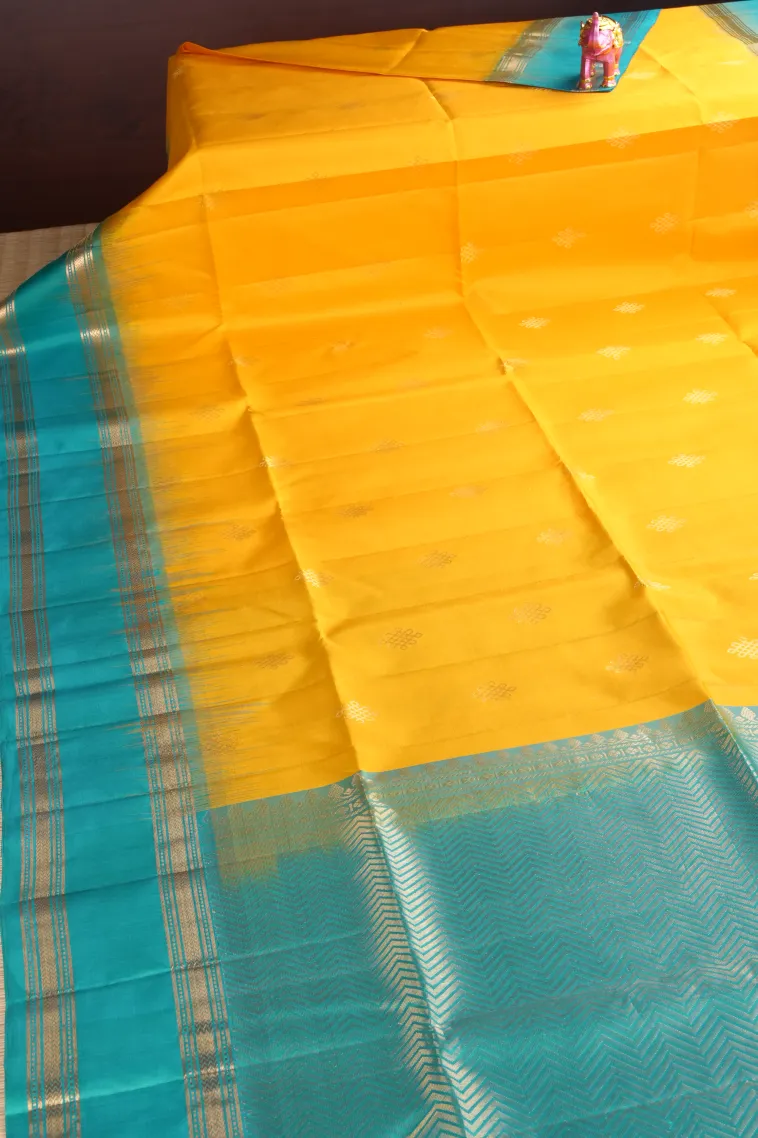 Lemon Yellow Soft Silk Saree with Gold Zari Rangoli Pattren view 2